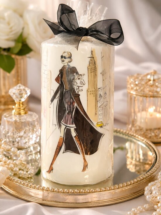 D.L. & Co. Other - VINTAGE 2003 D.L. & CO Haute Couture Pillar Candle 3x6” – NWT Rare Illustration